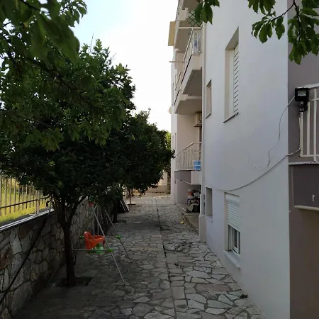 Fotini Apartment Andikálamos